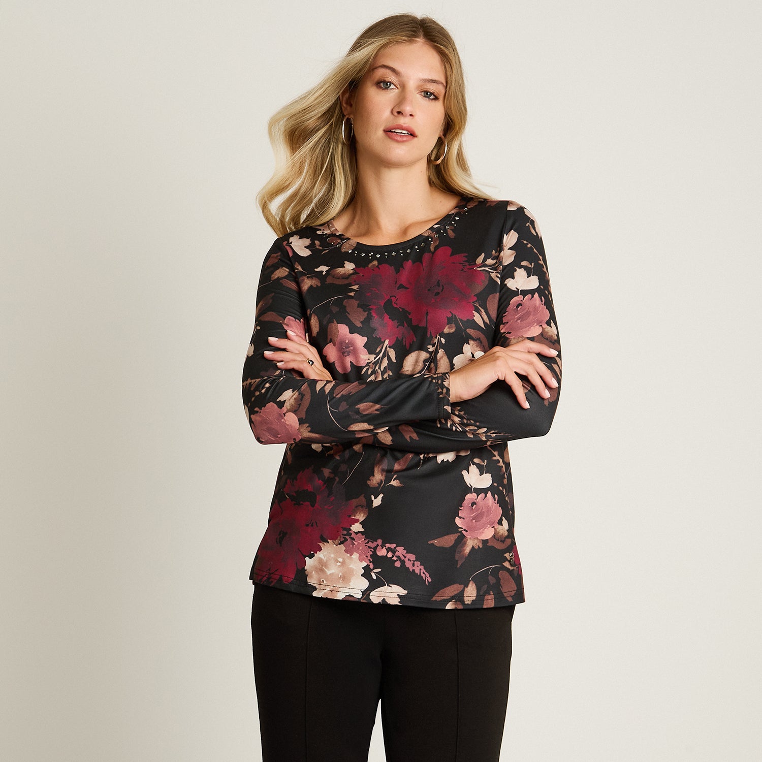 Polera Burdeo Manga Larga Elasticidad Media Sin Forro Calce Normal Tela Punto